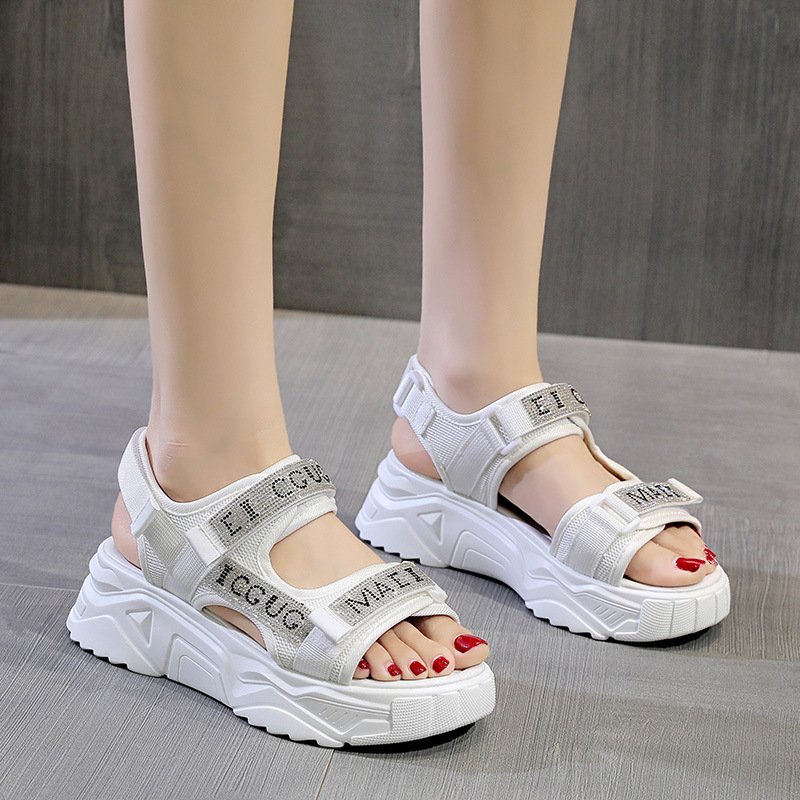 Sandals women's 2022 summer new sports fairy style flat-bottomed fashion beach shoes muffin thick-bottom increased